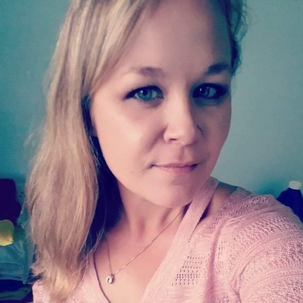 Meet your Posher, Carrie